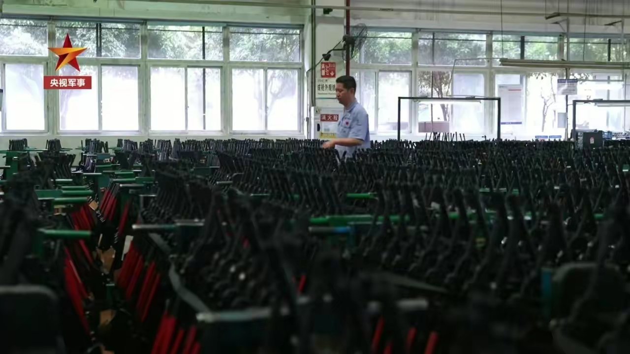 军事频道播出的五金厂，探究其背后故事与意义，军事频道揭秘五金厂背后的故事与深远意义